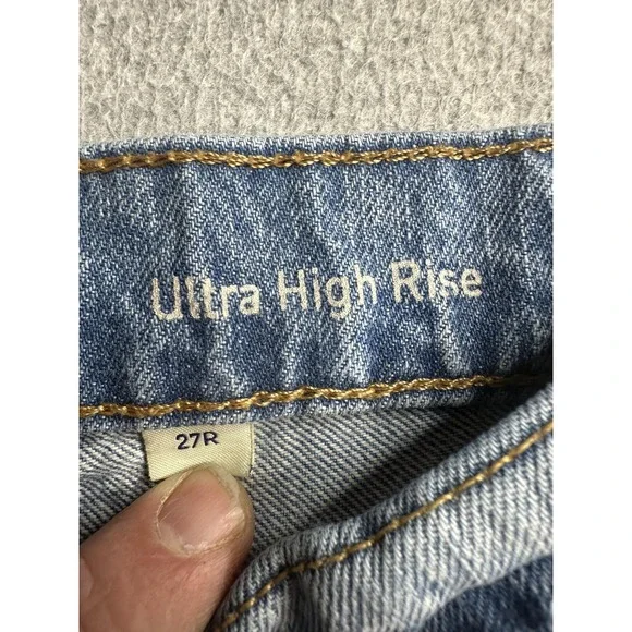 Ariat Ultra High Rise Tomboy Straight Jeans Womens 27R Light Wash Distressed - Picture 12 of 12